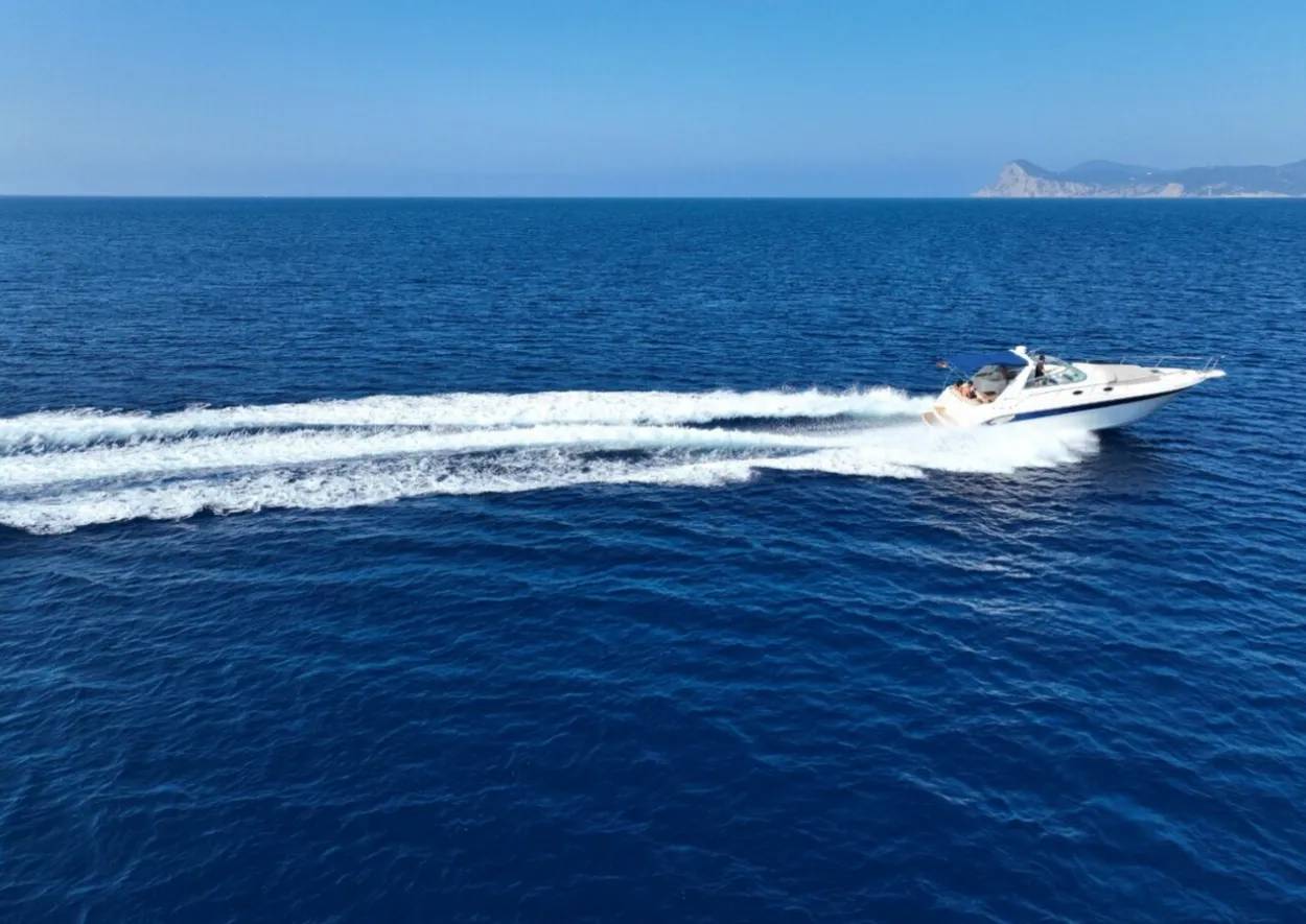 Charter motorboat Ibiza