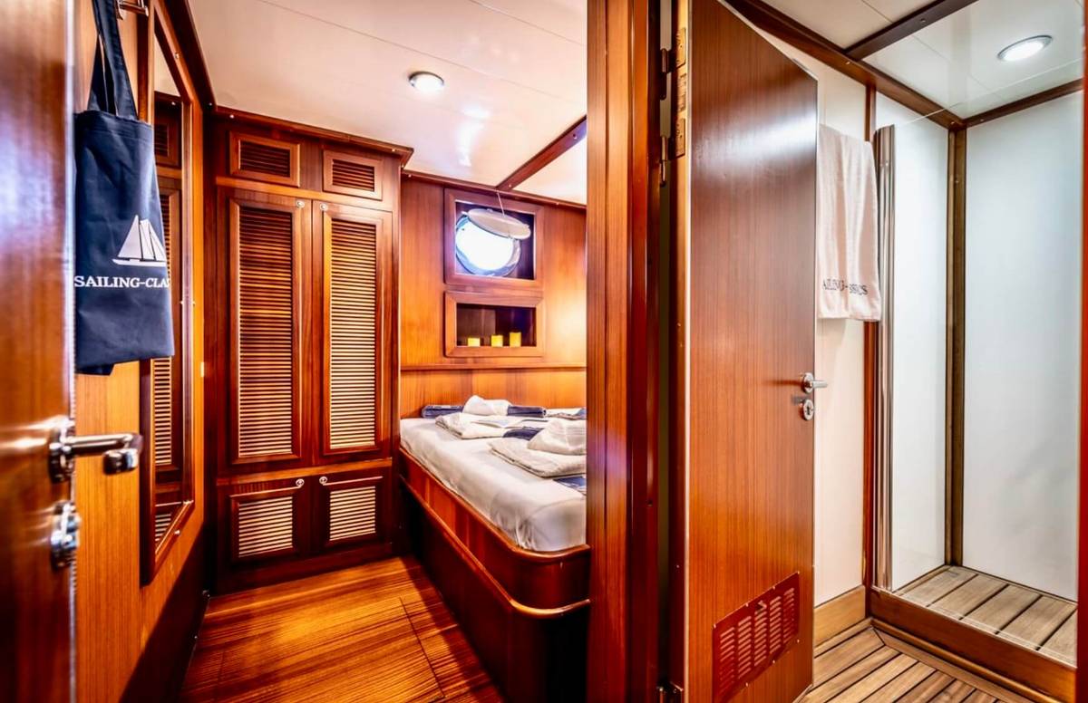 Luxury cabin on board Chronos