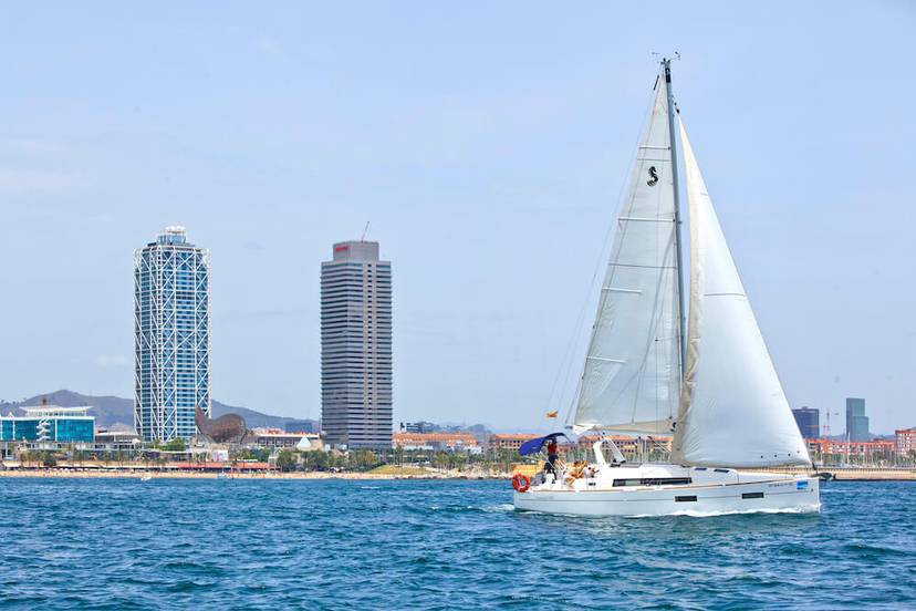 Alquiler Velero privado en Barcelona