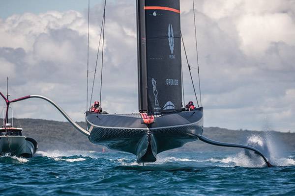 Tour to see the americas cup barcelona